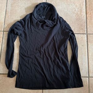 DKNY all cotton black cowl neck tee perfect for fall! Sz XS